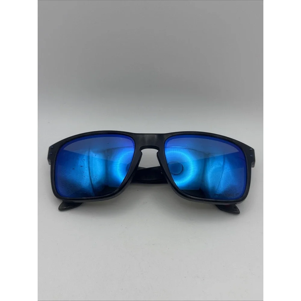 Oakley Holbrook XL OO9417-0959 Gray Frames Prizm P Blue Lenses Fair Condition